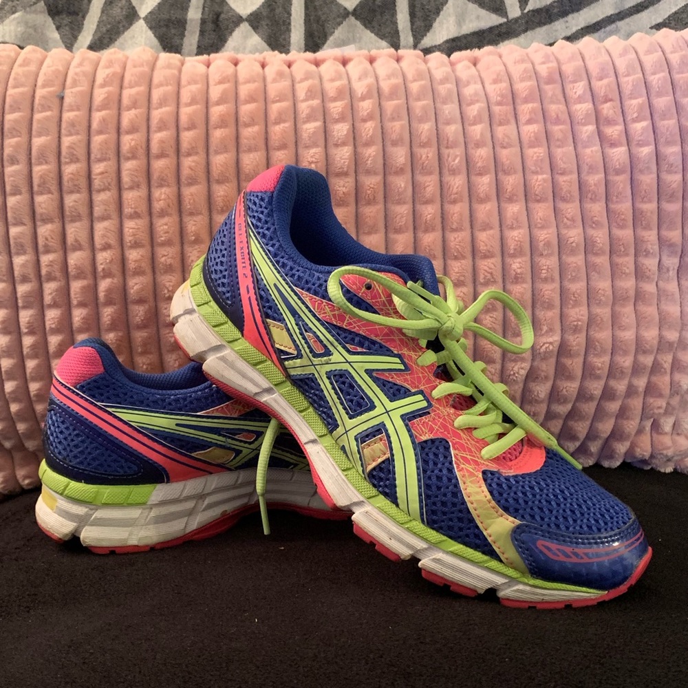 ASICS women’s running shoes